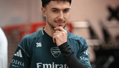 华体会体育官方皇马的赞助商-苏比门迪本场对抗6胜3，2夺回球权2解围，触球37次